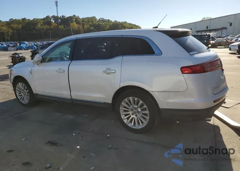 2010 Lincoln Mkt z USA, uszkodzony, nr VIN 2LMHJ5FR5ABJ17849